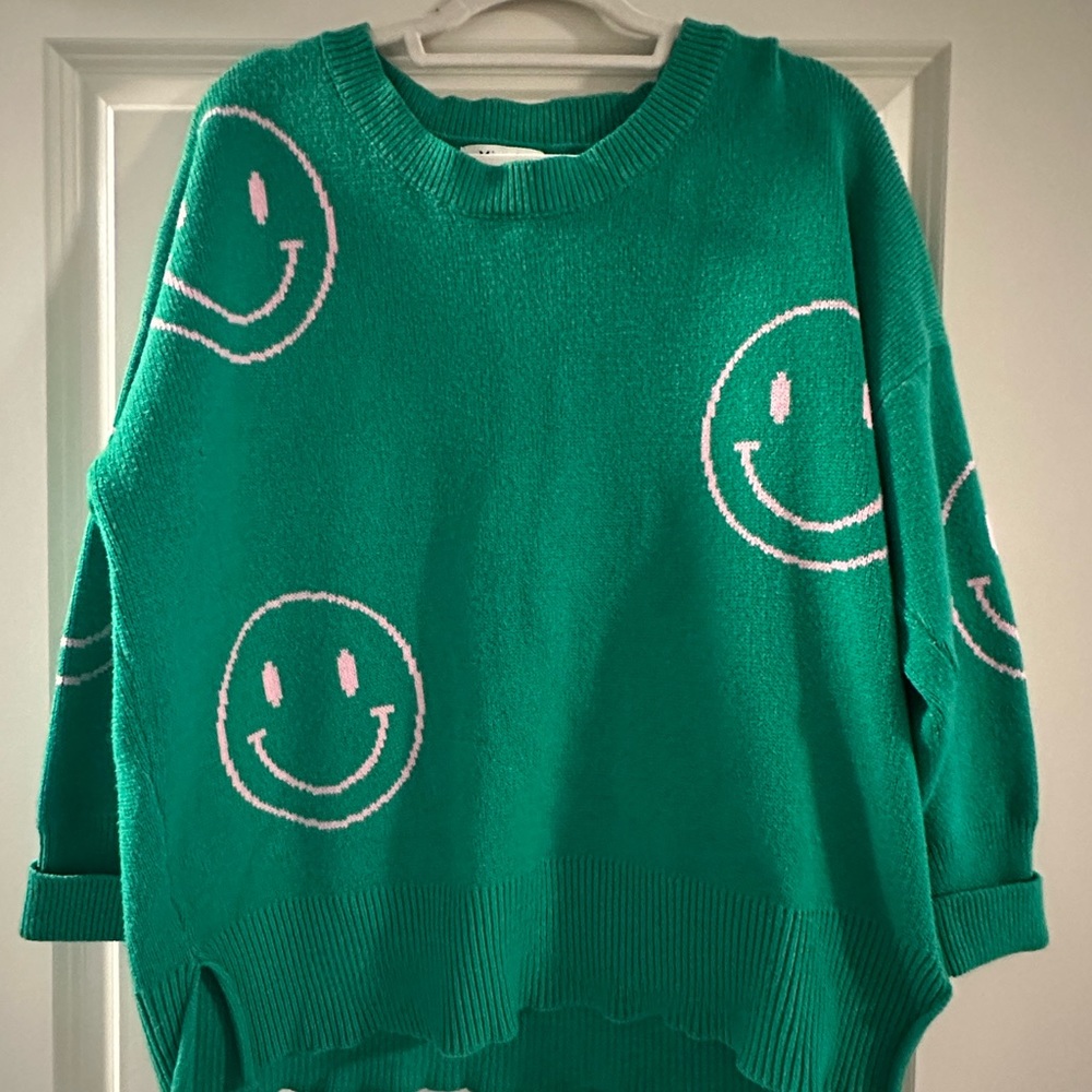Vici oversized sweater.